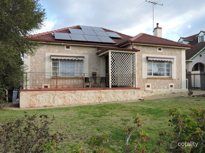 18 Edmund Tce, Murray Bridge, SA 5253