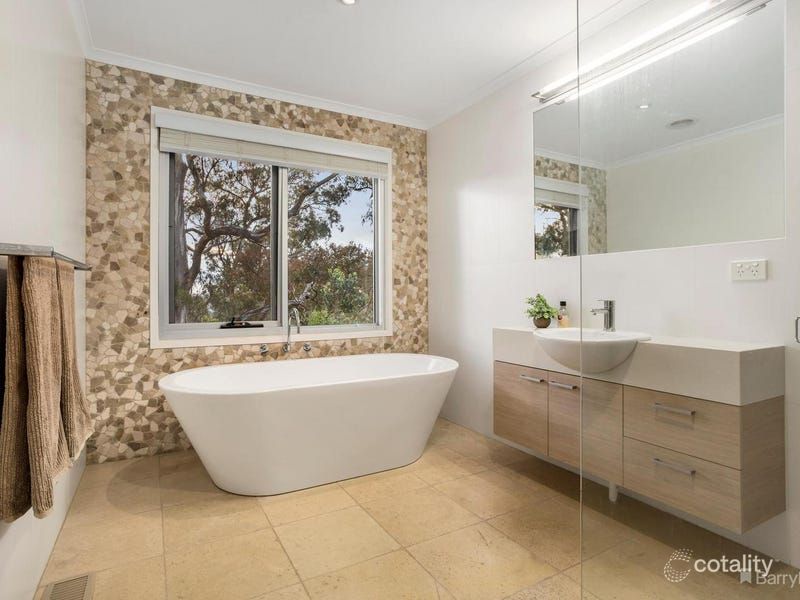 3 Hill Mews, Eltham, VIC 3095