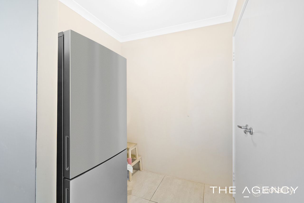 8 St Joseph Fawy, Success, WA 6164