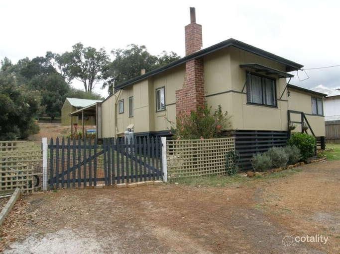 12 Padbury Rd, Bridgetown, WA 6255