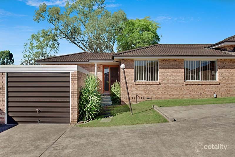 28/4 Sitella Pl, Ingleburn, NSW 2565
