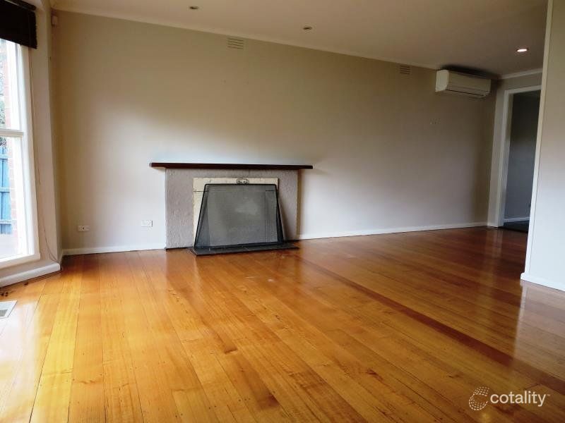 7 Paris Ave, Croydon South, VIC 3136