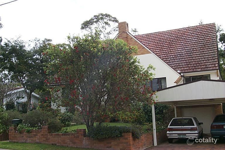 204 Hawken Dr, St Lucia, QLD 4067