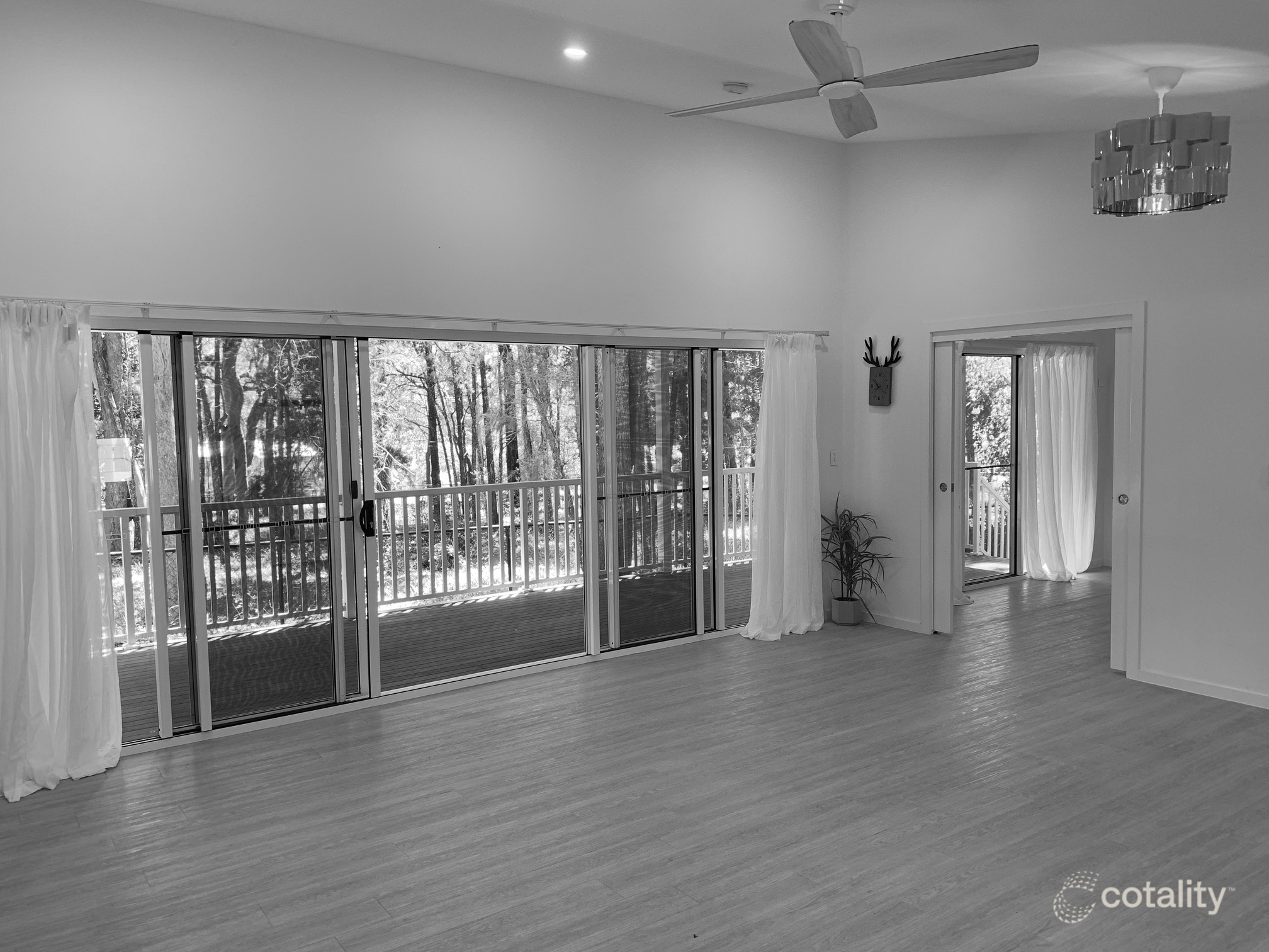 1 Cypress St, Coochiemudlo Island, QLD 4184