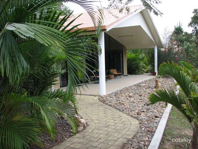 1 Kowaha Ct, The Leap, QLD 4740