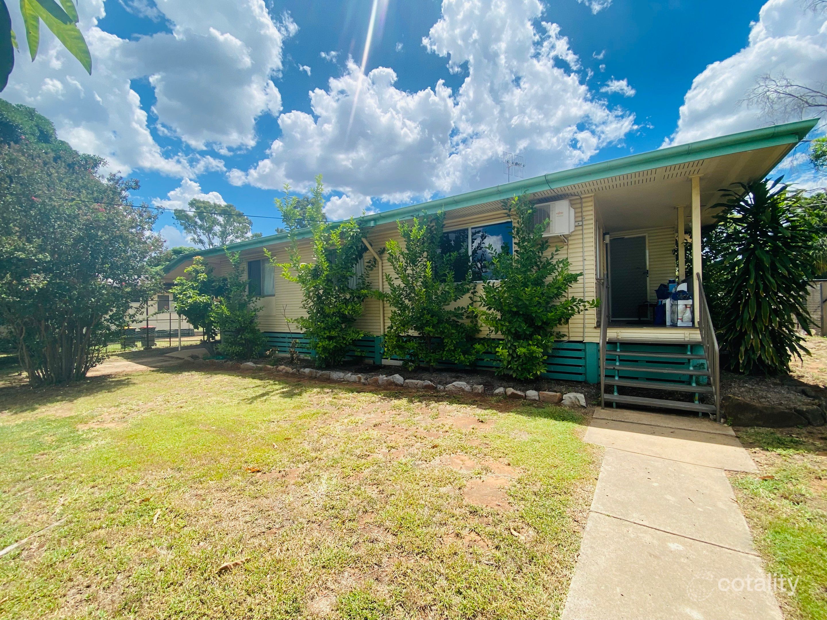 9 Gilbert Ct, Moranbah, QLD 4744