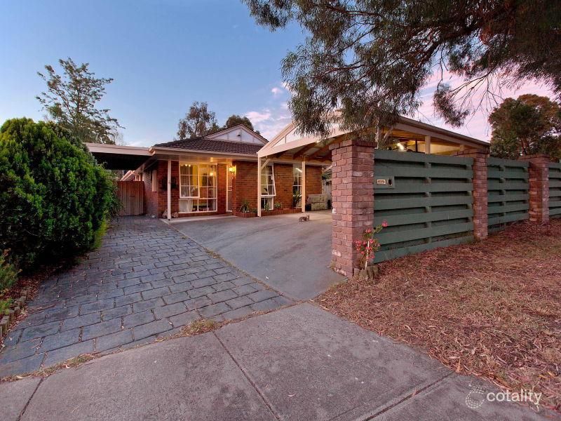 4 Moorhen Cres, Carrum Downs, VIC 3201