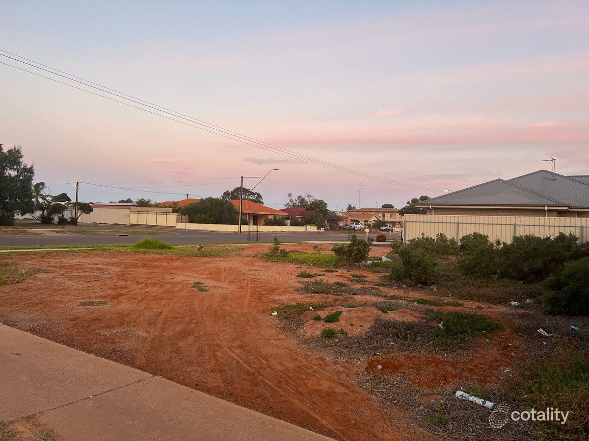 39 Mcritchie Cres, Whyalla Stuart, SA 5608