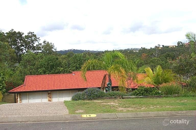 18 Colonsay Cres, Merrimac, QLD 4226