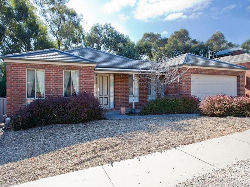 2a Lyndale Ct, Flora Hill, VIC 3550