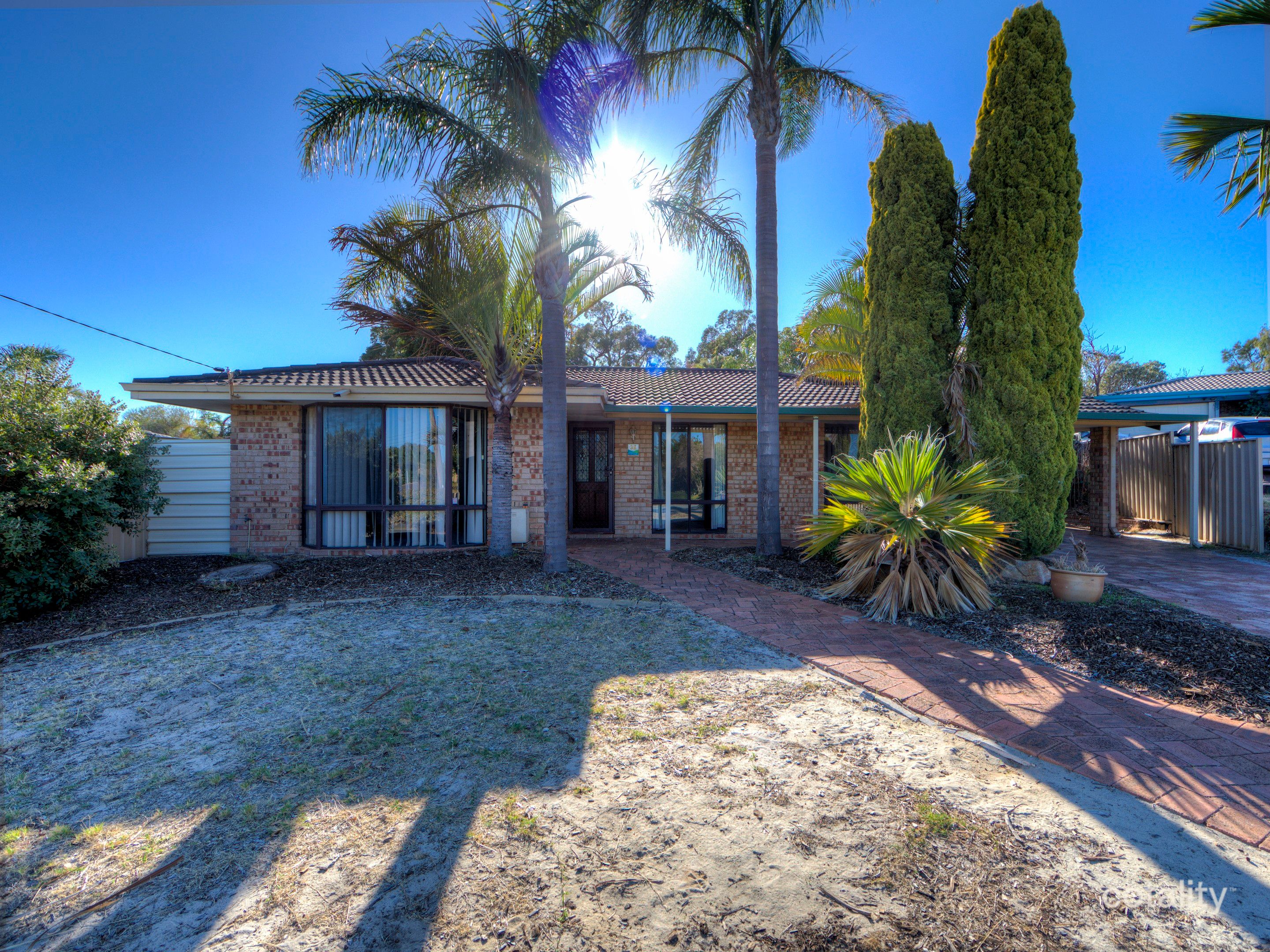 32 Kidman Ct, Thornlie, WA 6108
