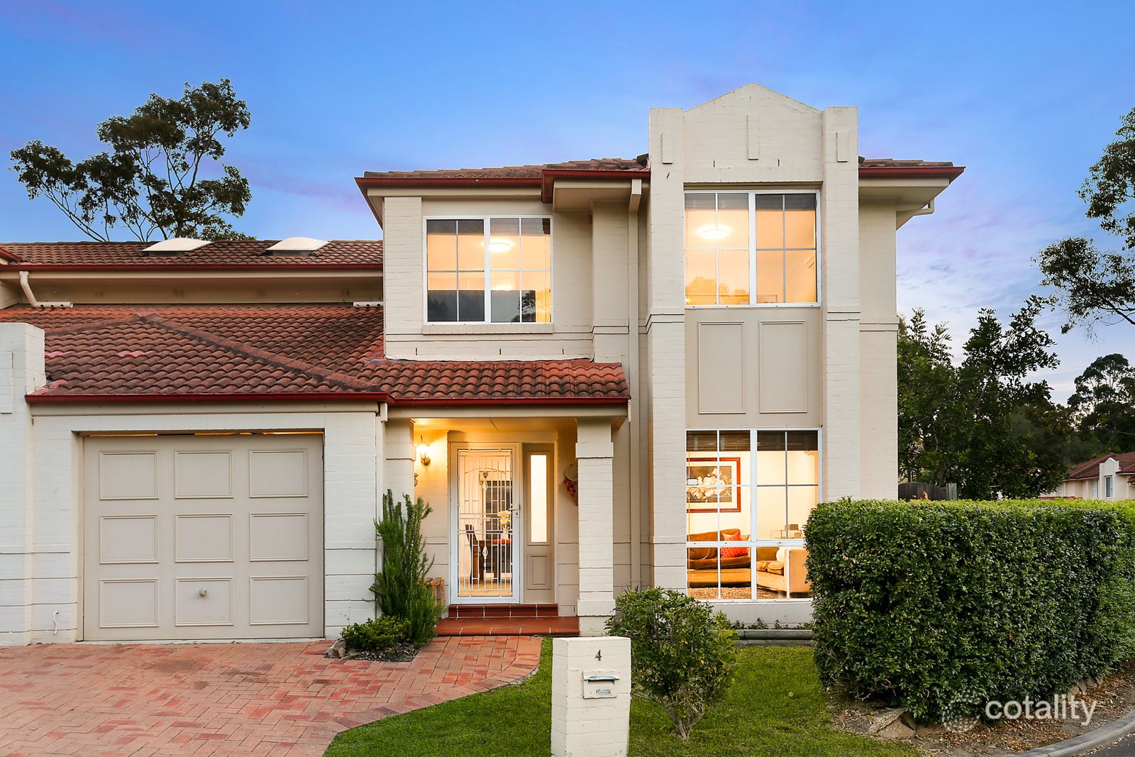 4 Oakwood Way, Menai, NSW 2234