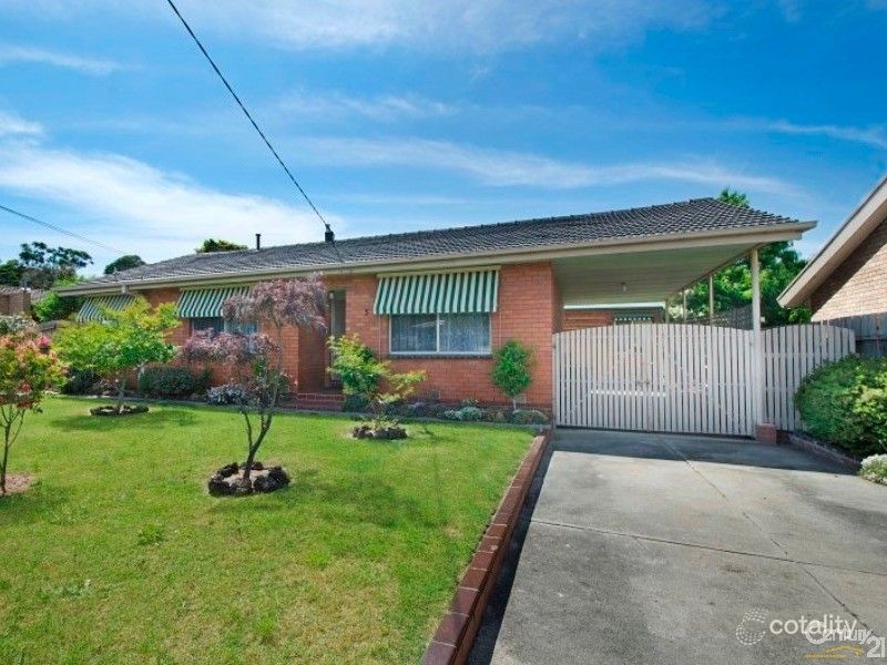 5 Harley St, Dingley Village, VIC 3172