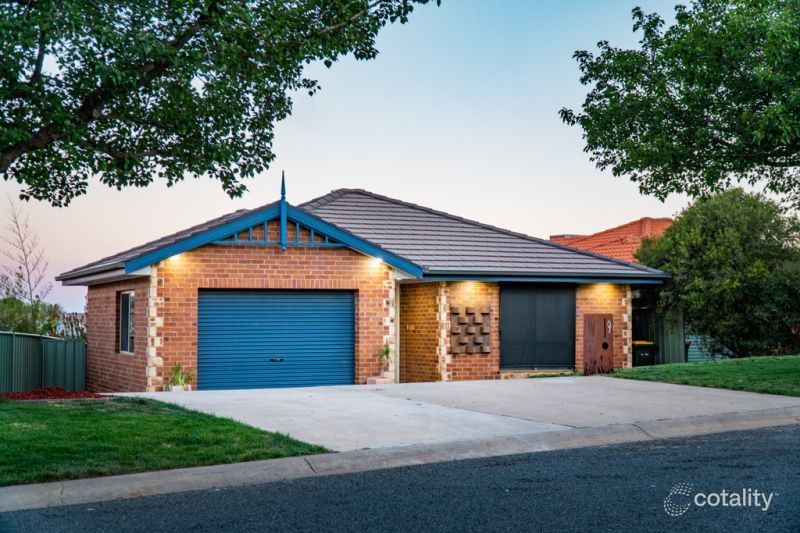 9 Osprey Pl, Estella, NSW 2650