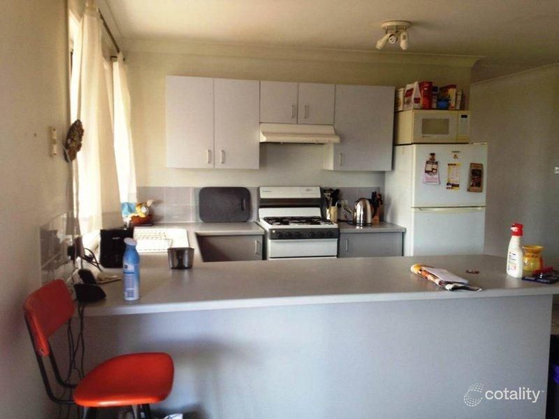 6 Baileyana Ct, Wattle Grove, NSW 2173