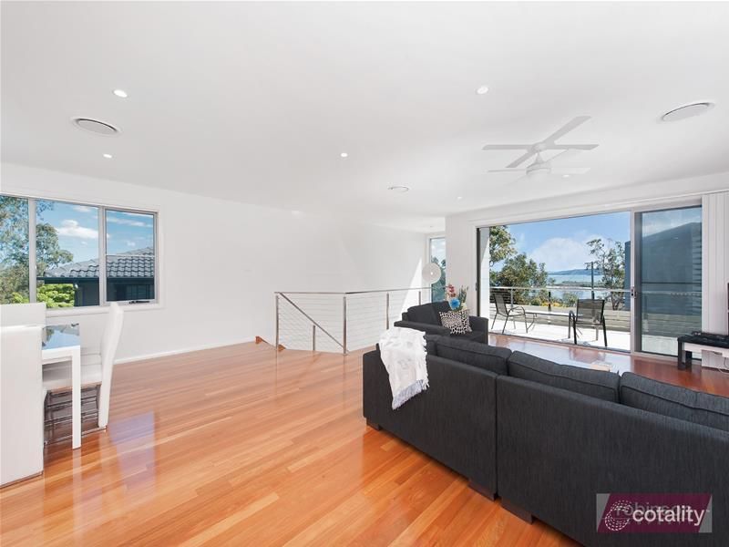 9a Lyndel Cl, Soldiers Point, NSW 2317