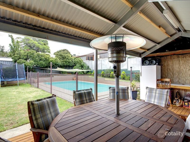 22 Panorama Ave, Hackham, SA 5163