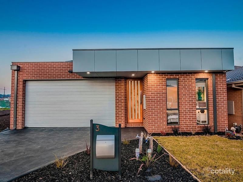 3 Nature Dr, Greenvale, VIC 3059