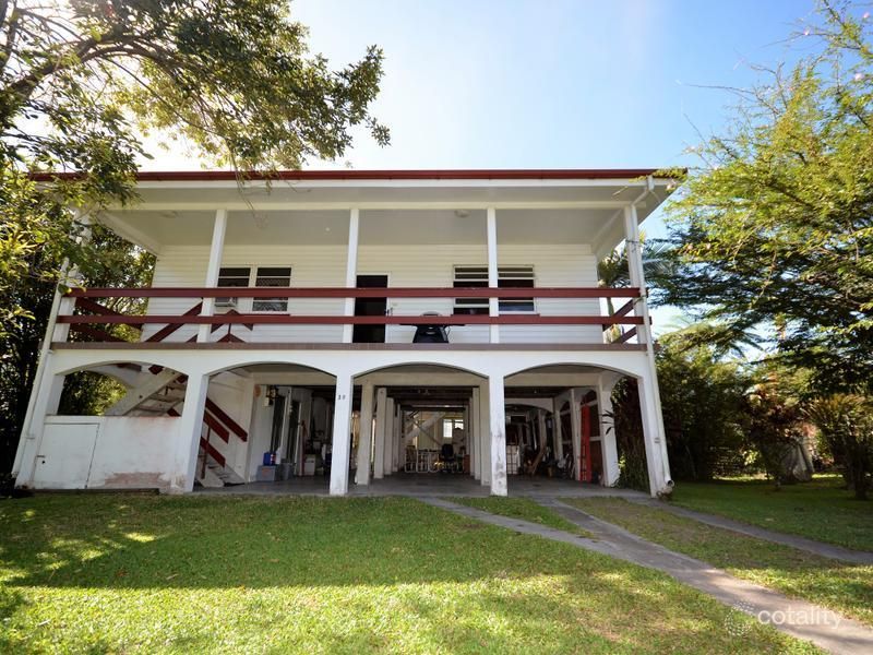 39 Mossman St, Mossman, QLD 4873