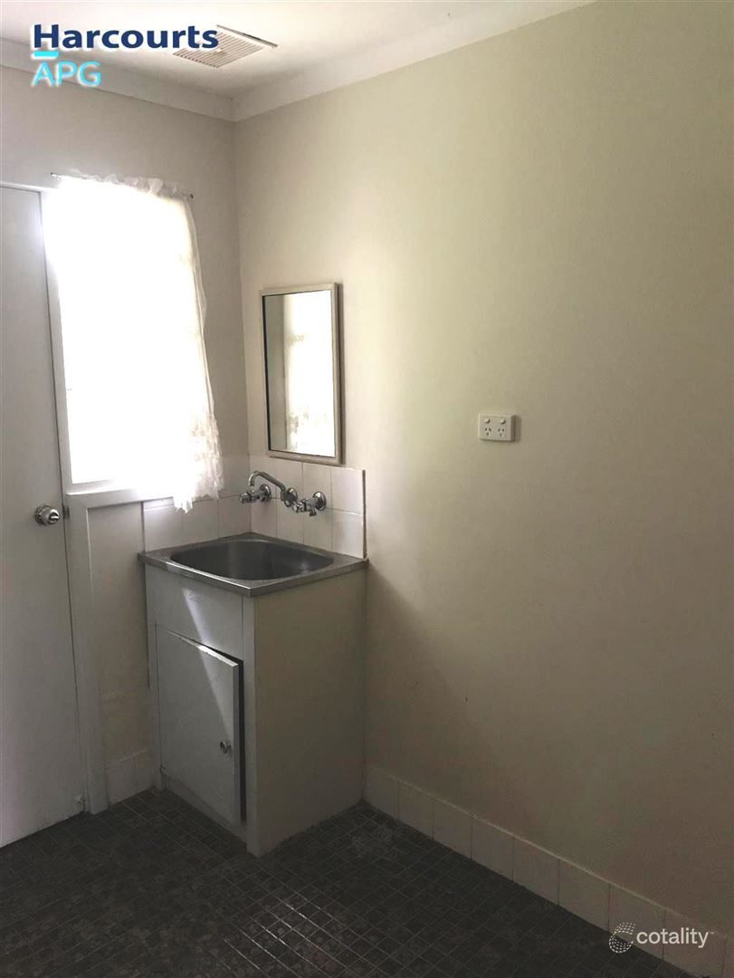 11 Zenner Pl, Binningup, WA 6233