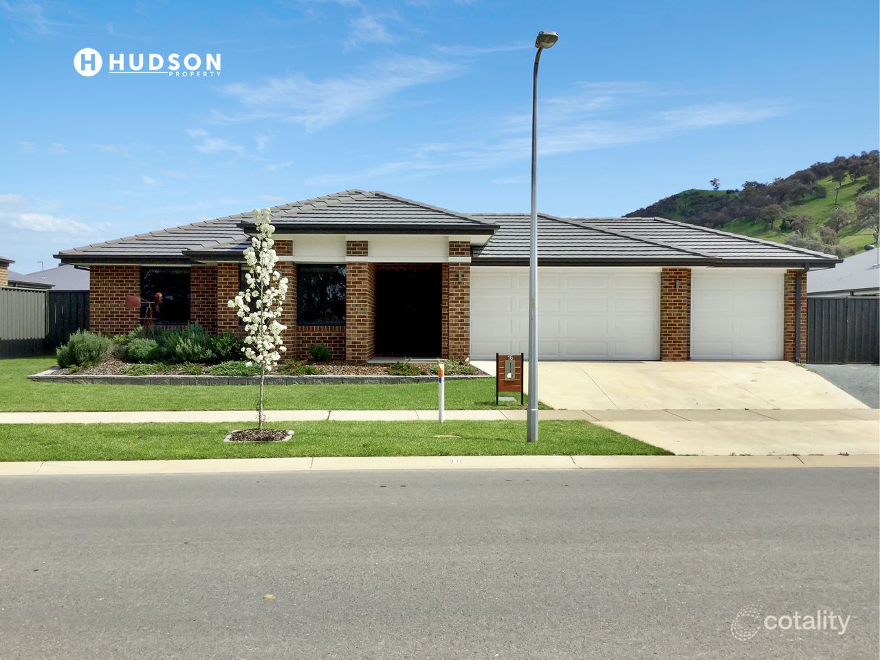 16 Charlton Rd, Killara, VIC 3691