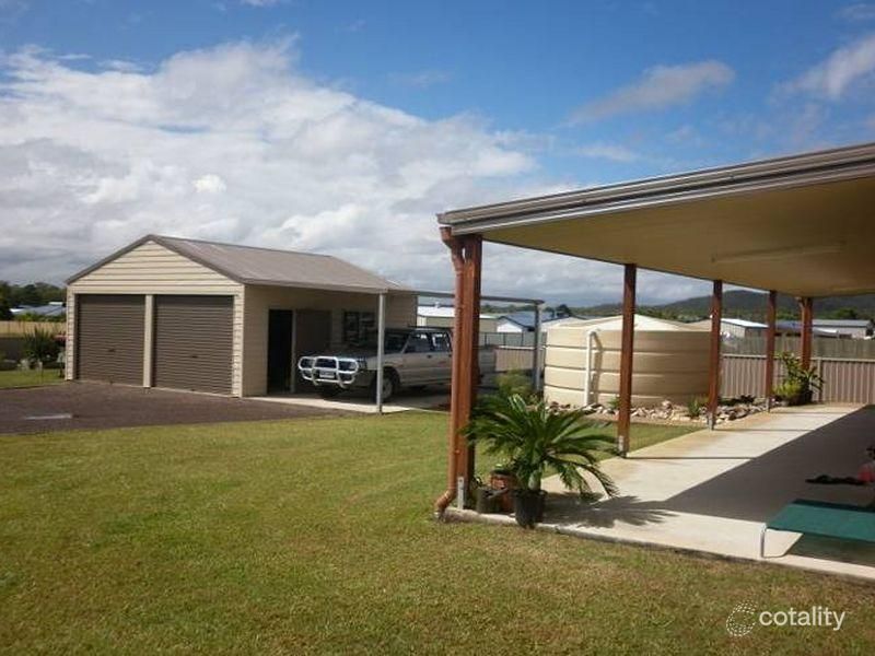 40 Canberra Ave, Cooloola Cove, QLD 4580