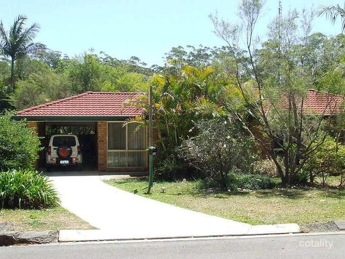 14 Tamarin Dr, Mapleton, QLD 4560