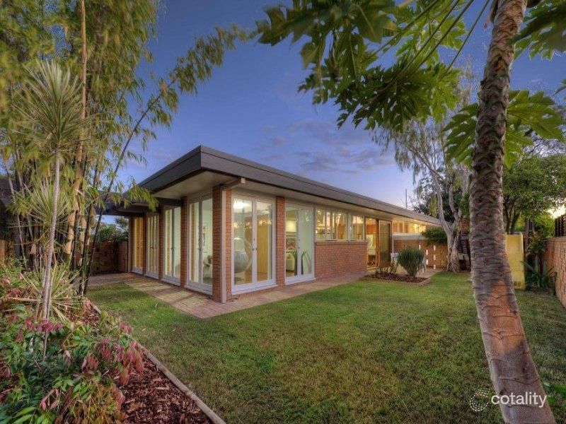 50 Simpsons Rd, Bardon, QLD 4065