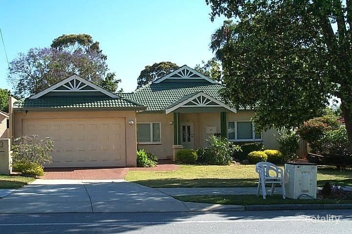 23 Wichmann Rd, Attadale, WA 6156