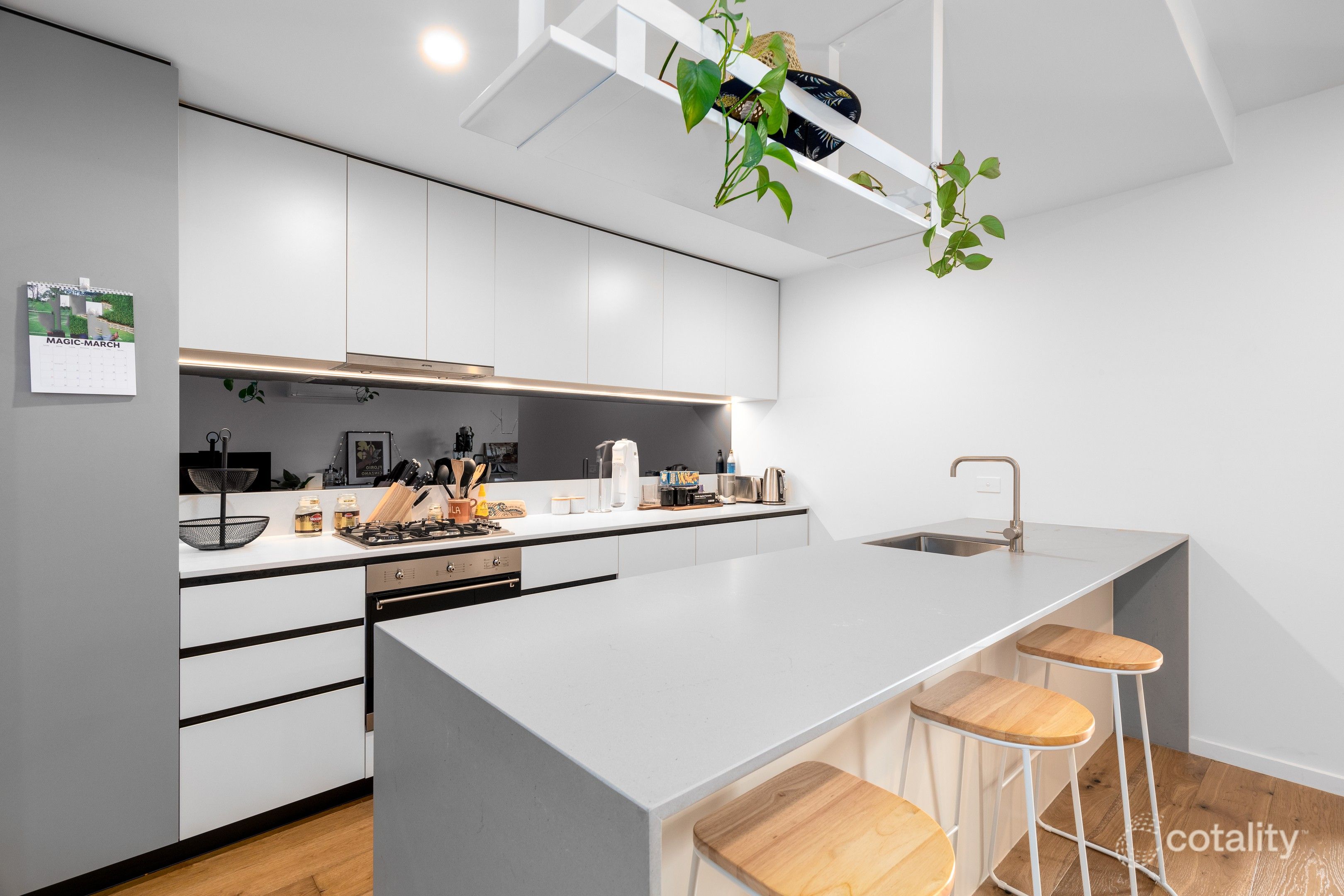 201/3 Chesterville Rd, Cheltenham, VIC 3192