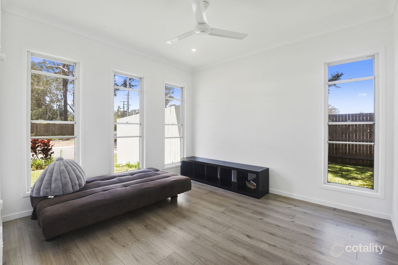 1 Wattlebird Ct, Lawnton, QLD 4501