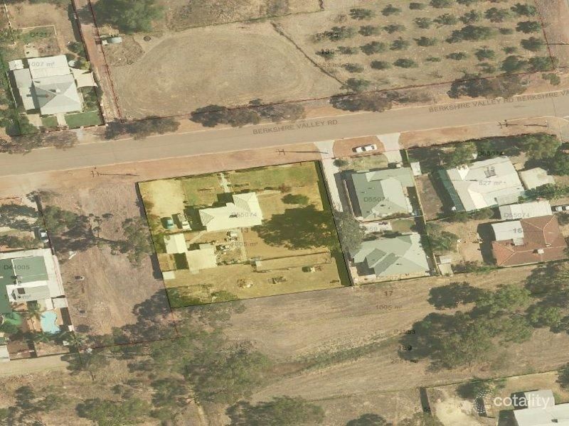 16 Berkshire Valley Rd, Moora, WA 6510