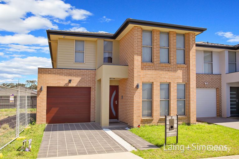 7 Avoca St, Ropes Crossing, NSW 2760