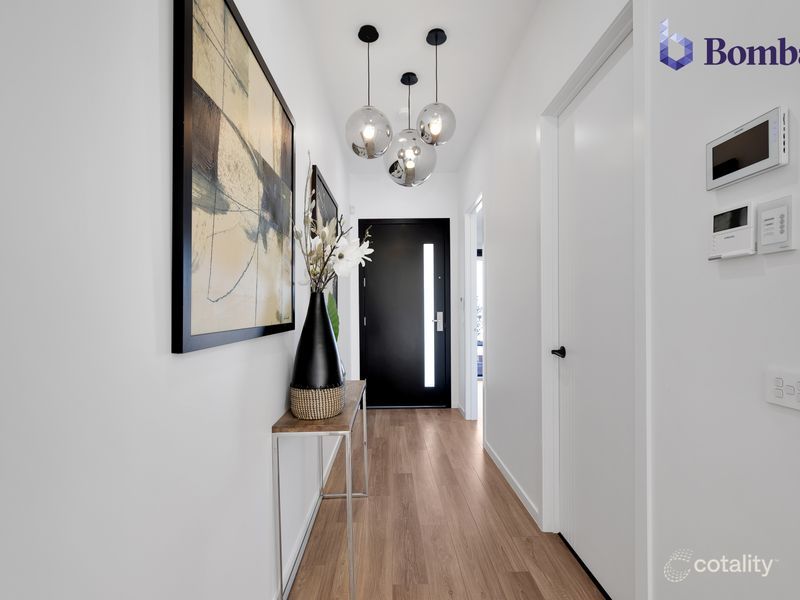 20 Retlaw Rd, Mickleham, VIC 3064