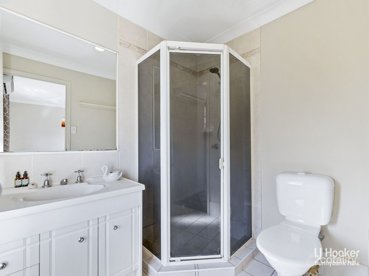 16/10 Lawrence Cl, Robertson, QLD 4109