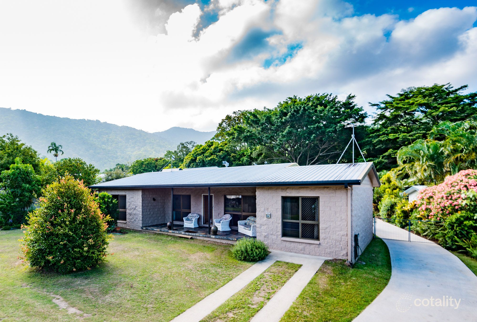 59 Survey St, Smithfield, QLD 4878