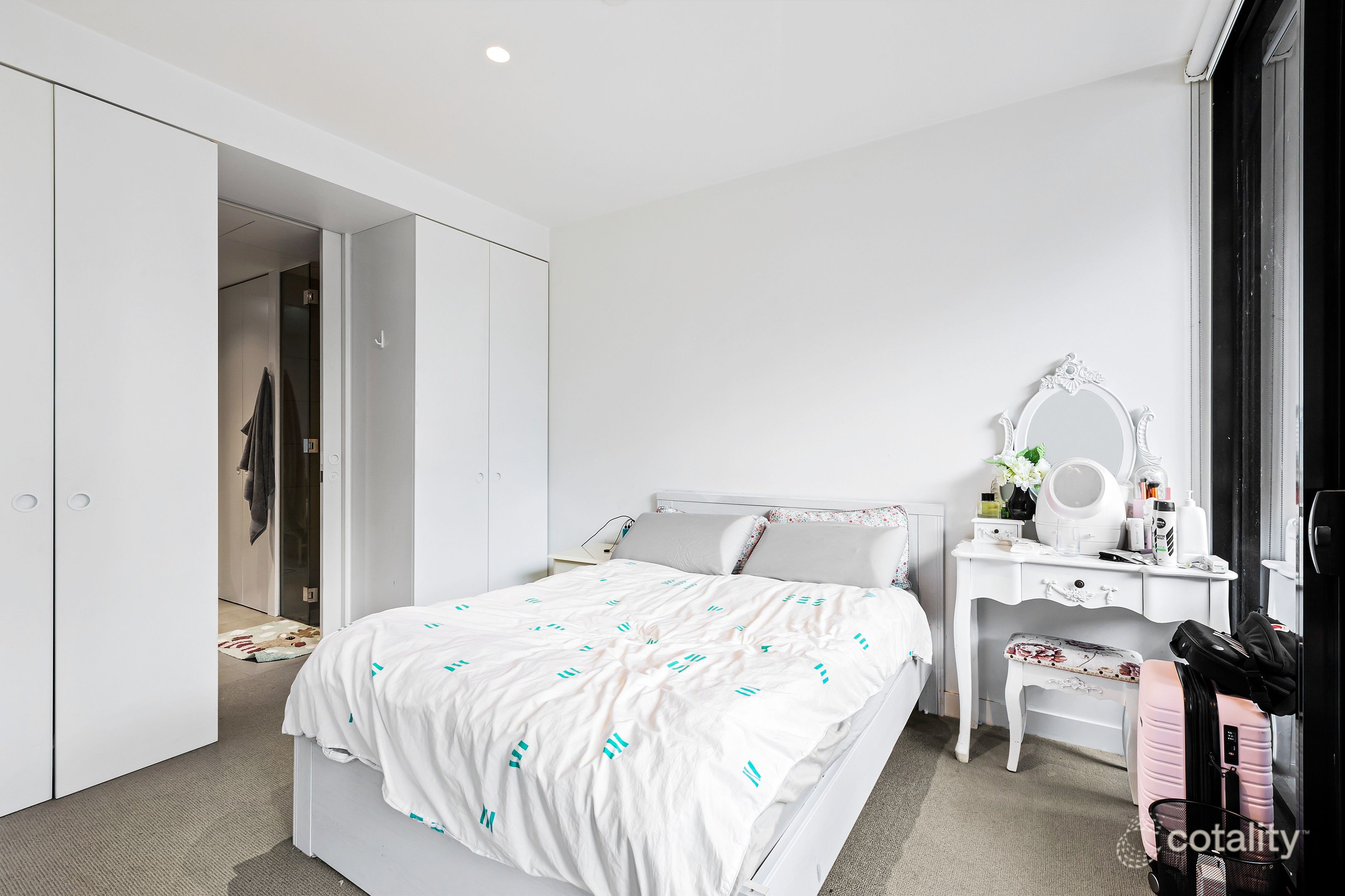 517/74 Queens Rd, Melbourne, VIC 3004