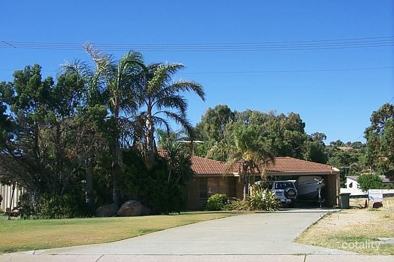 10b Rose St, Halls Head, WA 6210