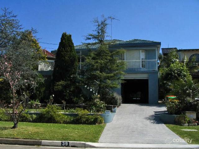 39 Benwerrin Ave, Carss Park, NSW 2221