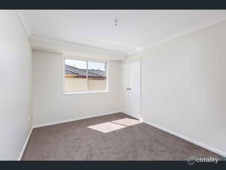 13 Loongana Cres, Blue Haven, NSW 2262