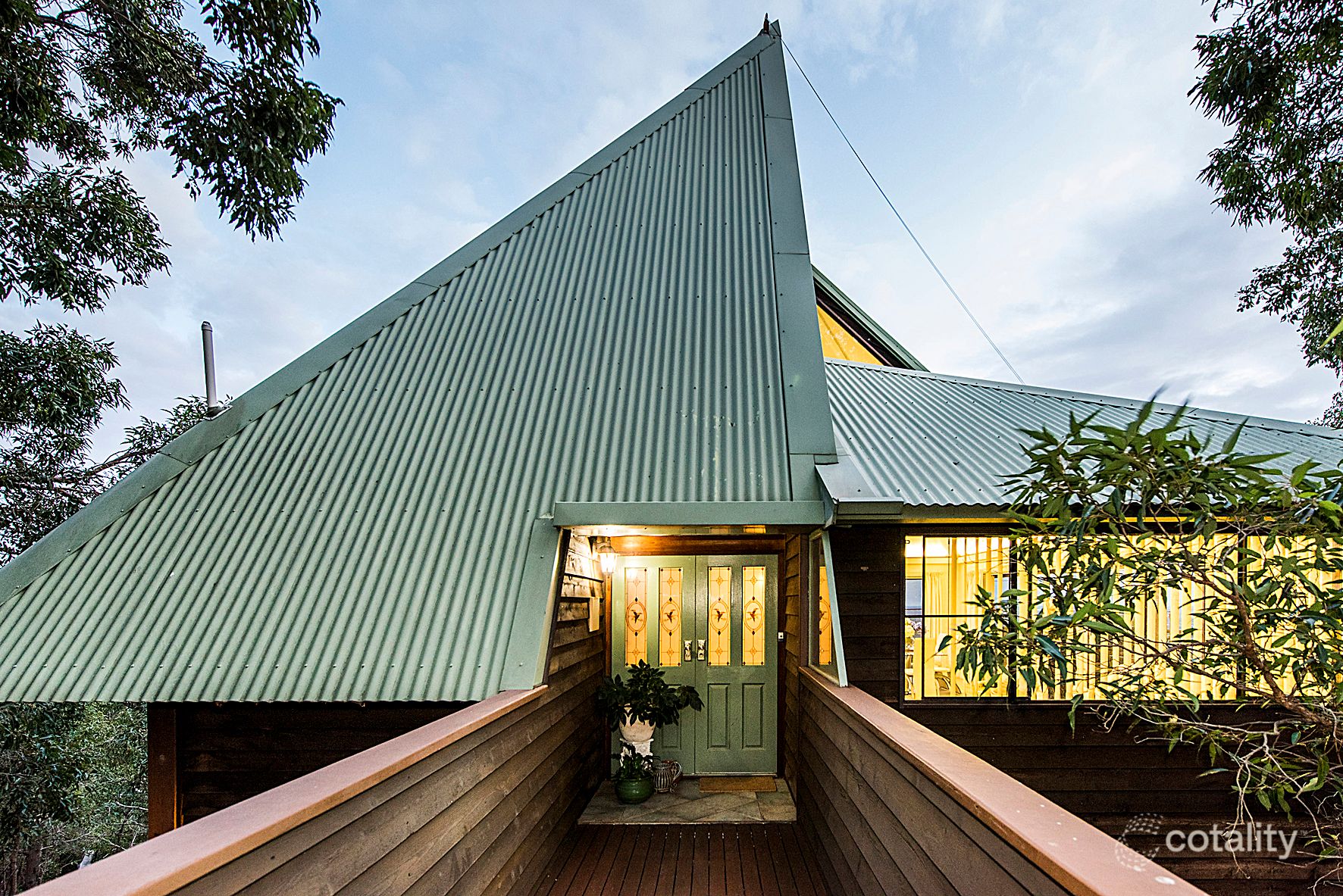 7 Dilkara Pl, Kalamunda, WA 6076