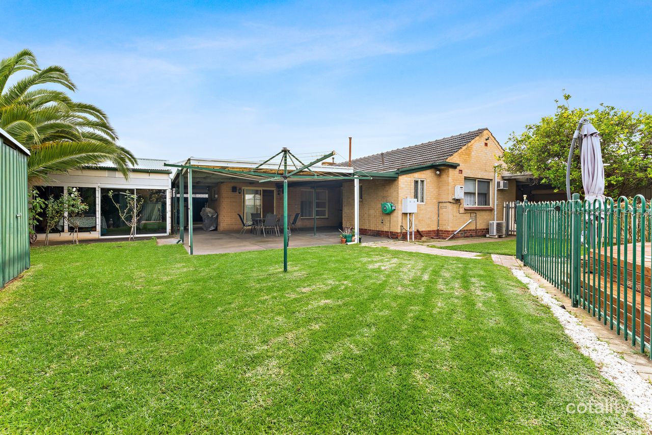 35 Hoskin Ave, Kidman Park, SA 5025