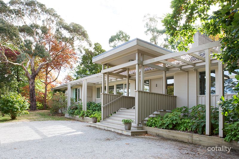 14 Salisbury Rd, Mount Macedon, VIC 3441