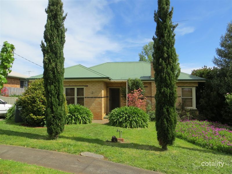 1 Balmoral Cres, Drouin, VIC 3818