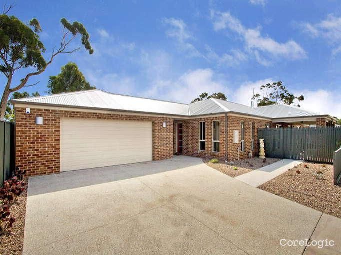 10 Grebe Ct, Lara, VIC 3212