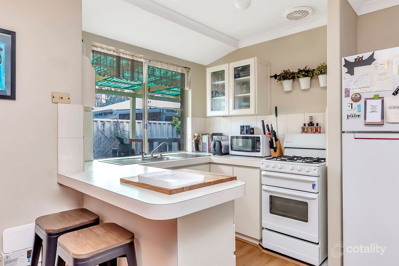 1 Briar Ct, Greenfields, WA 6210