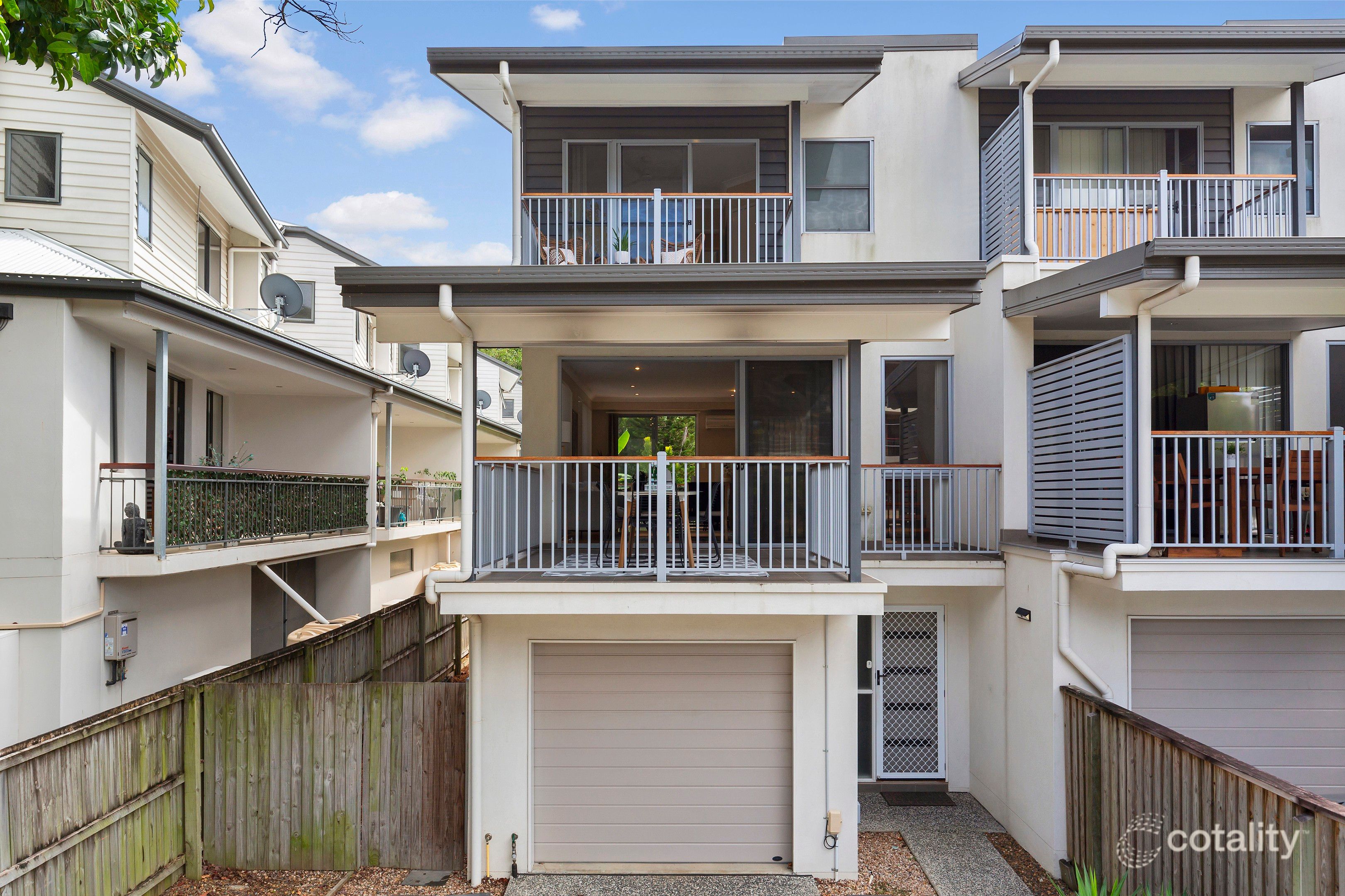 60 Dickson St, Morningside, QLD 4170