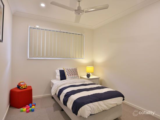1 Emerald Pl, Bridgeman Downs, QLD 4035