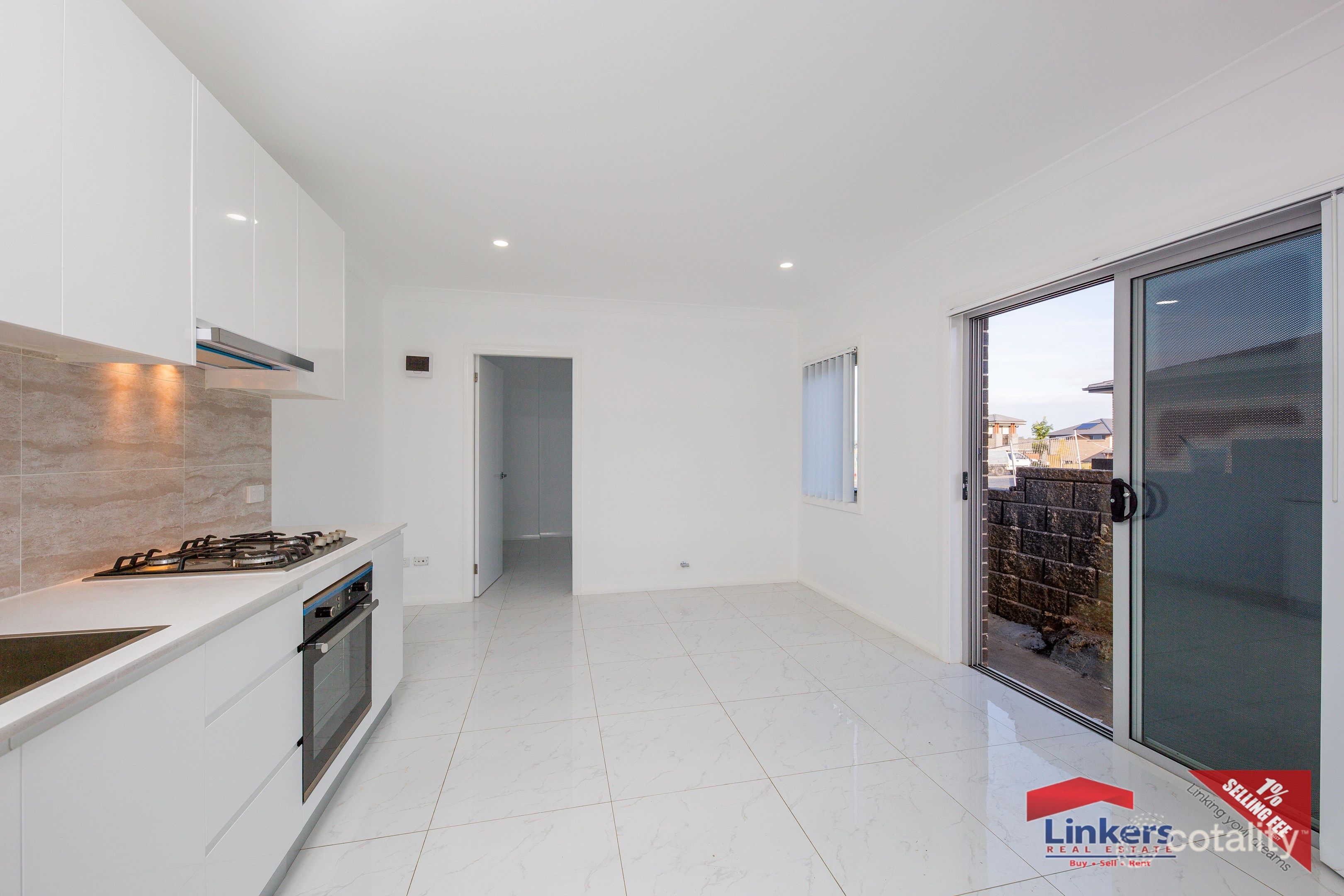 45 Mahoney Dr, Campbelltown, NSW 2560