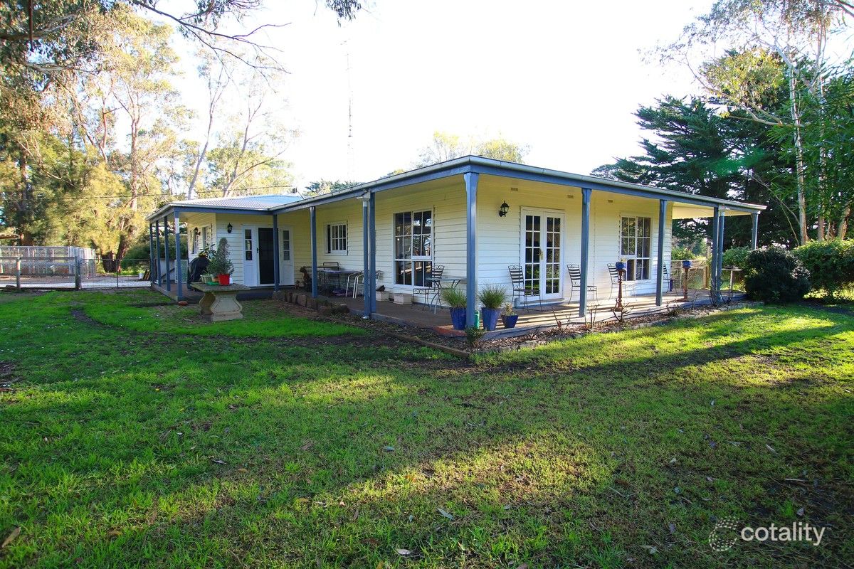 4 Whittons Lane, Winslow, VIC 3281